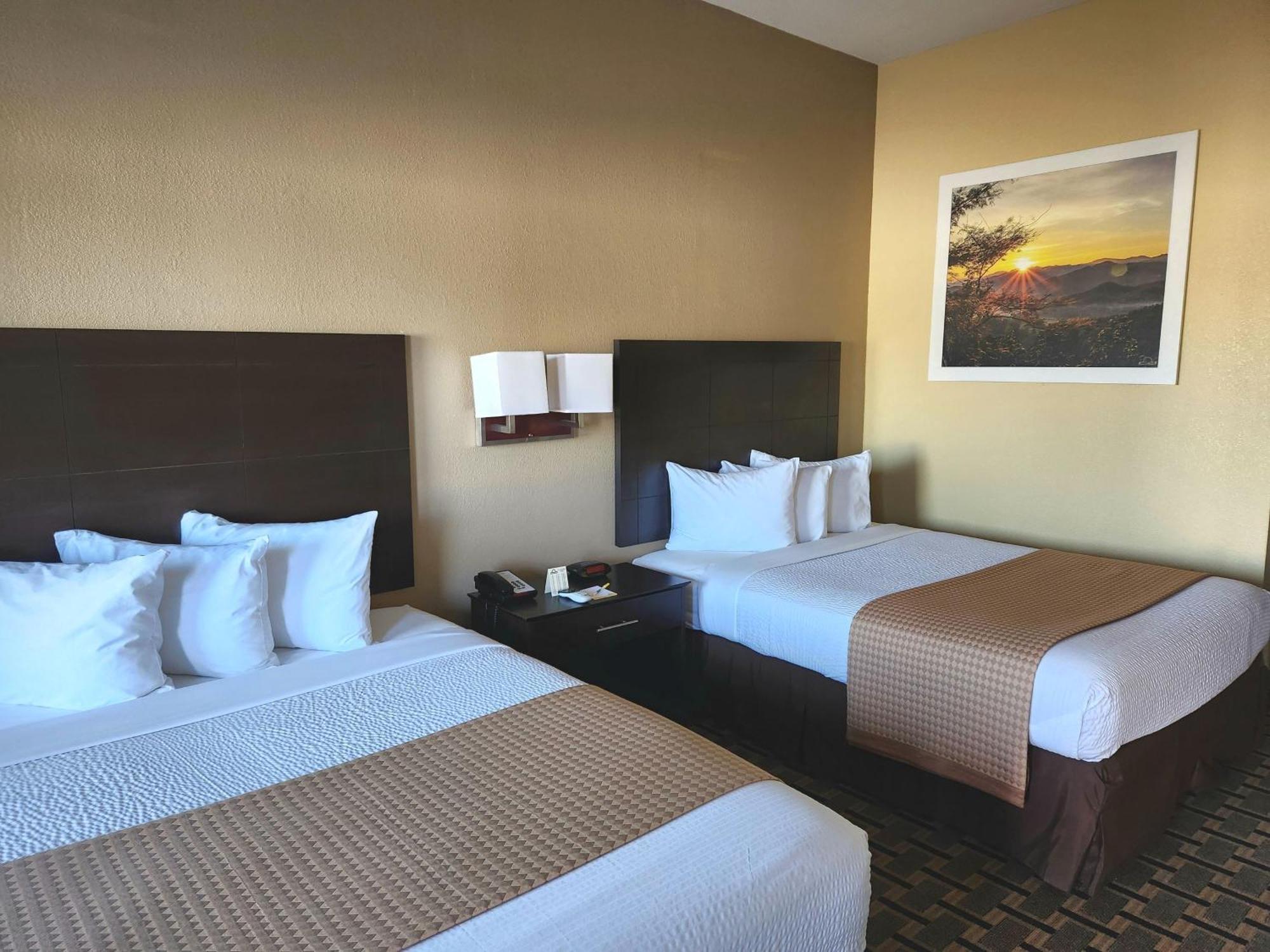 Days Inn By Wyndham Baytown East Экстерьер фото