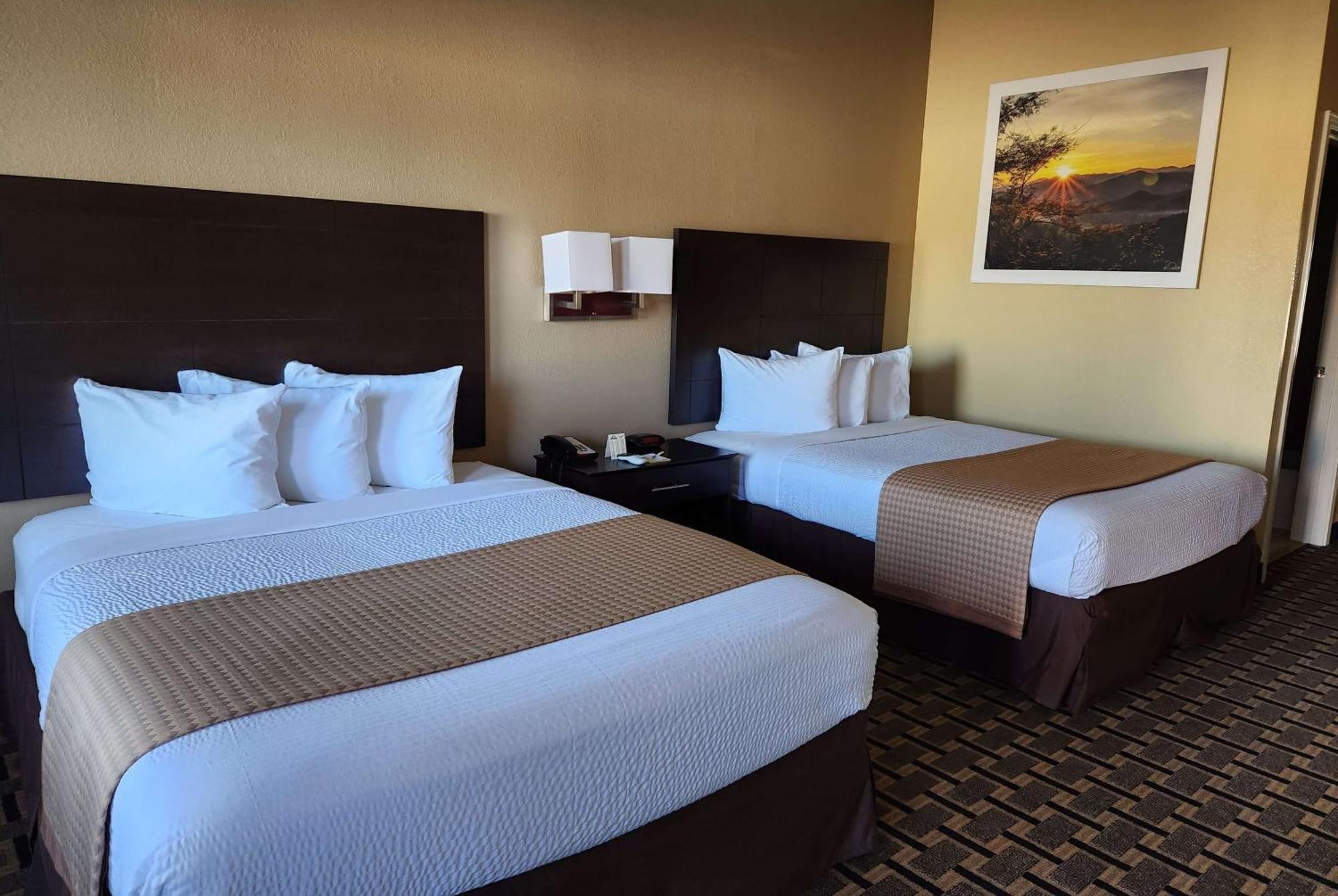 Days Inn By Wyndham Baytown East Экстерьер фото